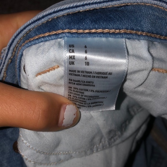 American Eagle Shorts - Picture 3 of 6